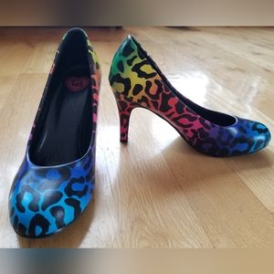 T.U.K. Rainbow Leopard Print Pumps - Size 9